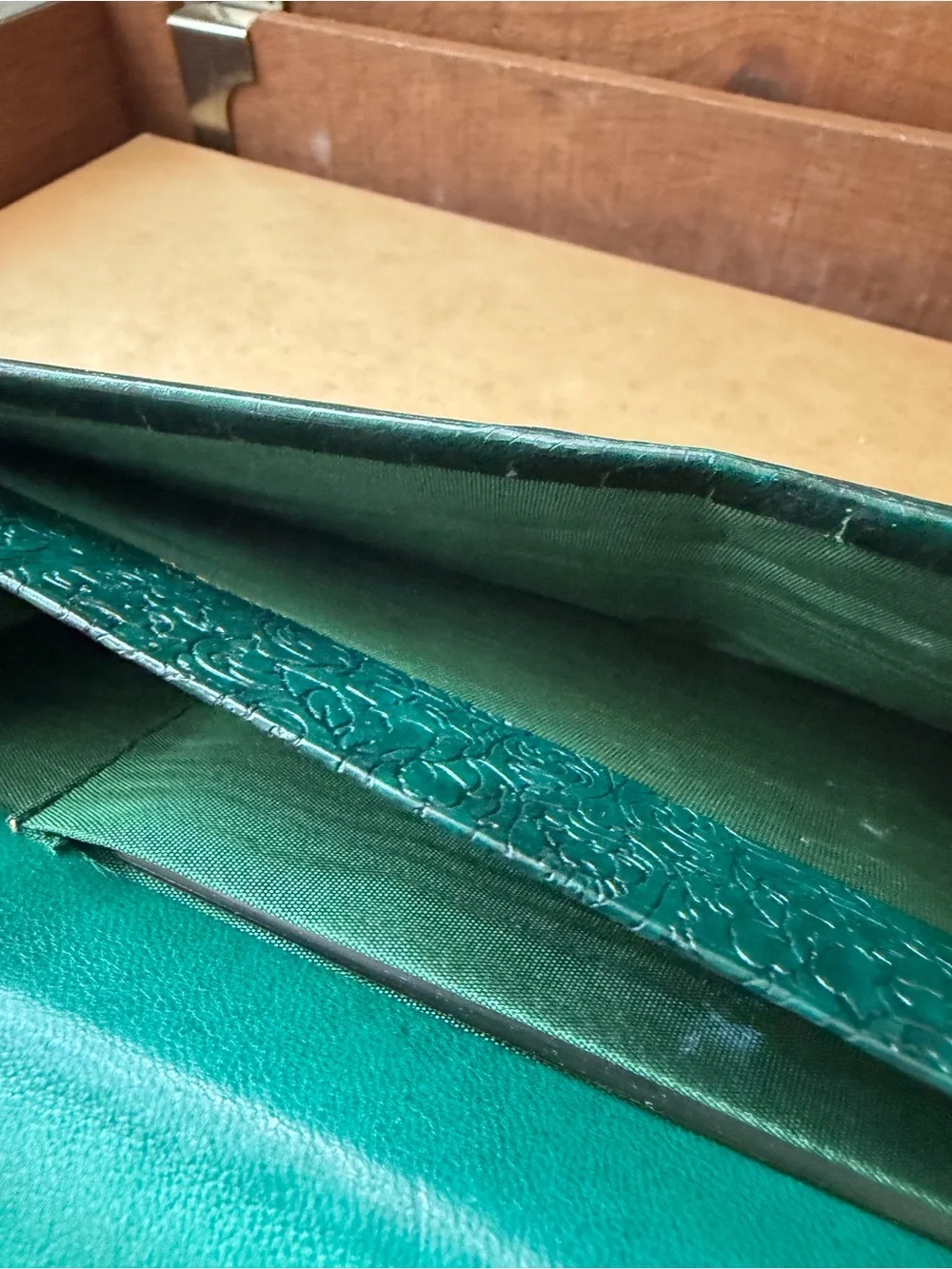 Vintage mid-century Florentine green & gold leather embossed bag w mirror